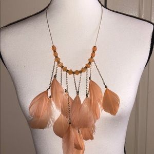 🍁FOREVER 21 - Gold Necklace with Feathers